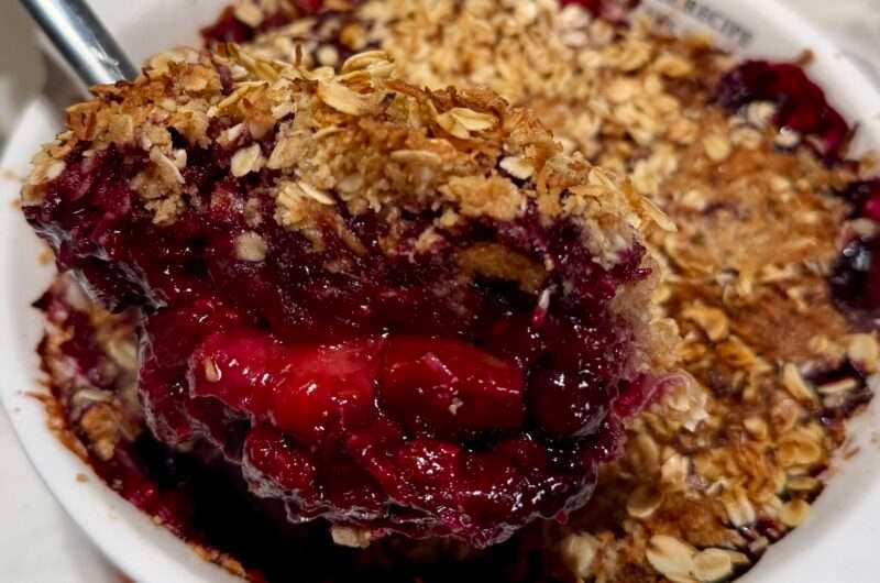 Rhubarb & Berry Crumble