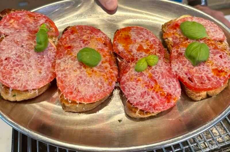 Hailey Bieber’s Pizza Toast